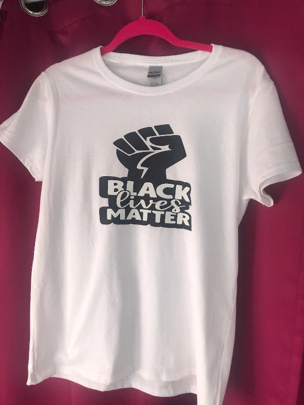 Women's Night-Out Outfit BLACK LIVES MATTER PROUD TEE