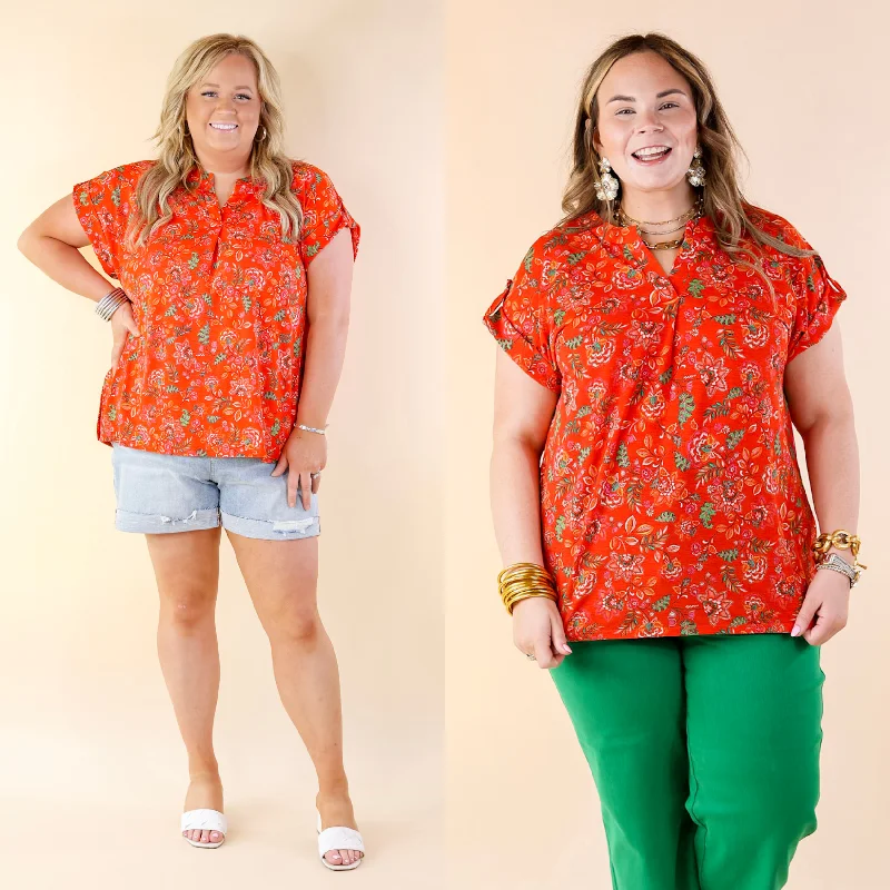 Women's Plus-Size Outfit Downtown Darling Floral Print Short Sleeve Tunic Top in Red Mix