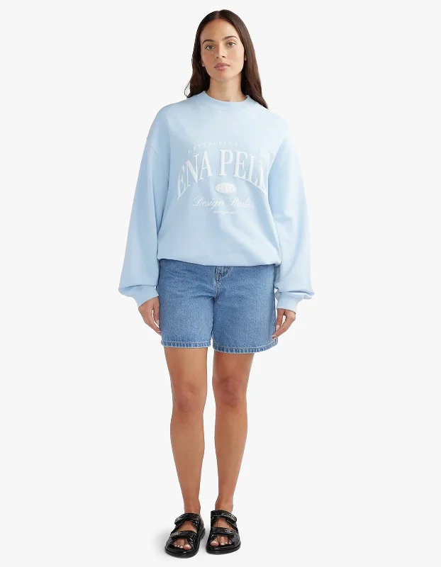 Women's Timeless Attire Heritage Studios Sweatshirt - Washed Capri