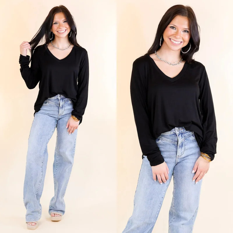 Women's Seasonal Garments It's That Simple Solid V Neck Long Sleeve Tee in Black