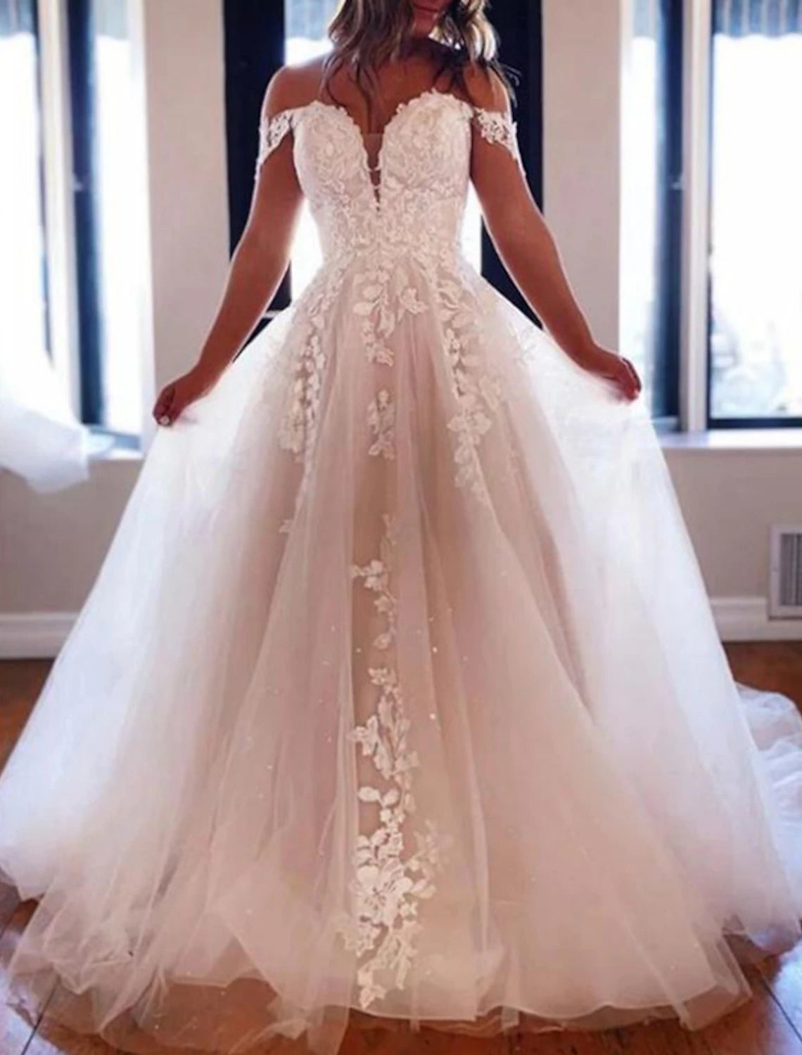 Women's Clothing Apparel Engagement Formal Wedding Dresses Ball Gown Off Shoulder Cap Sleeve Chapel Train Lace Bridal Gowns With Buttons Appliques