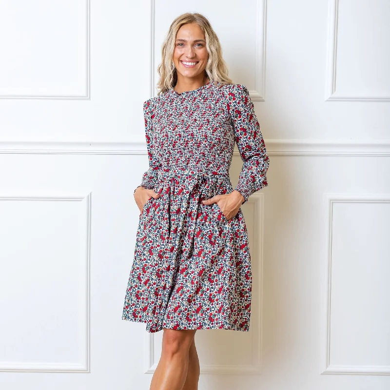 Women's Classic Outfit Smocked Ruffle Collar Dress