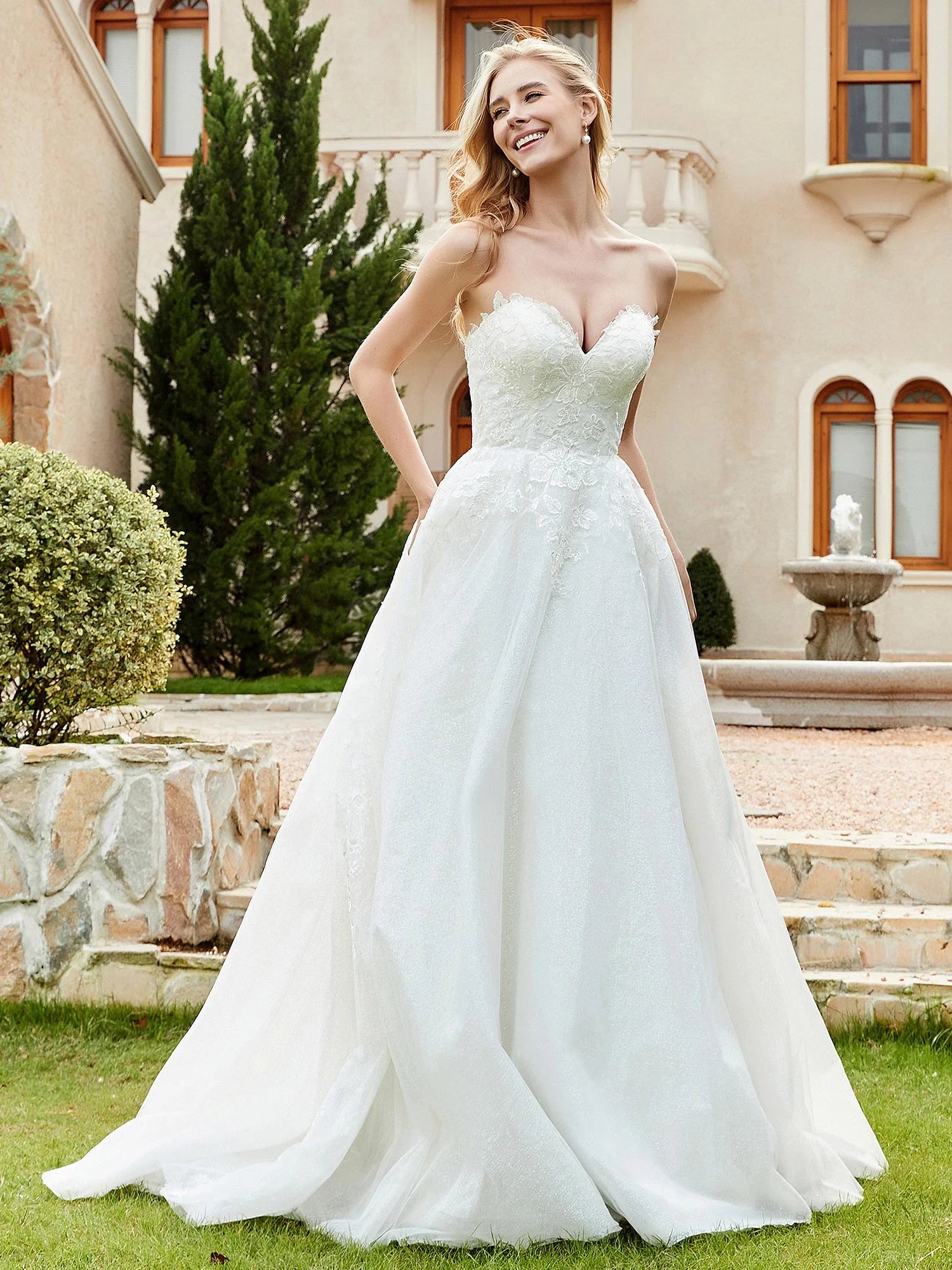 Women's Athletic Clothes Wedding Dress Heart-shaped collar Strapless Lace Ruched Sweep Train Sweet Fantastic Dress